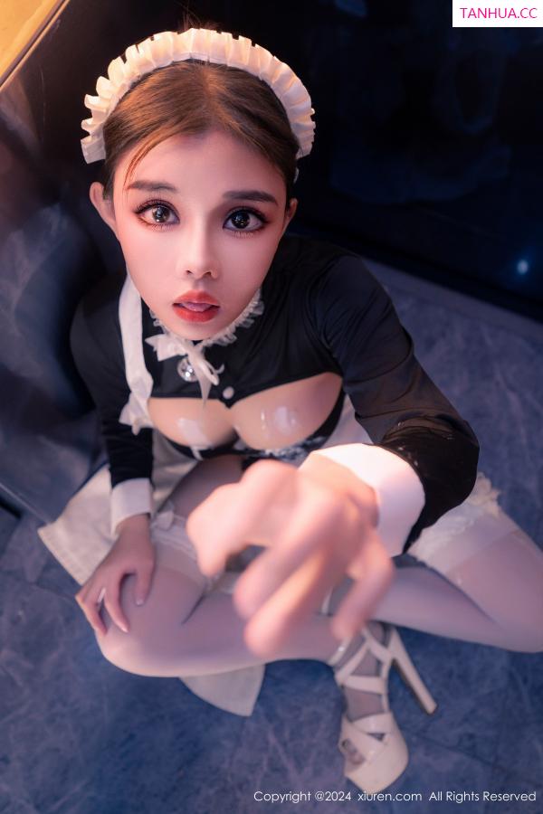   [XiuRen]高清写真图 2024.08.05 No.8966 小童颜 丝袜美臀第78张图片